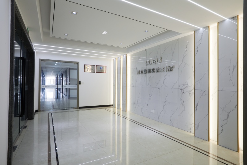 1759820300105796272S.jpg CA8A5047.jpg